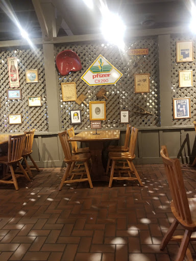 American Restaurant «Cracker Barrel Old Country Store», reviews and photos