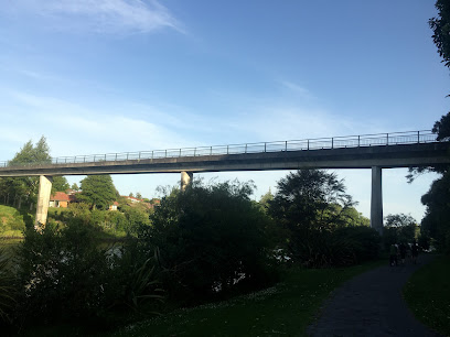 Waikato Walkalong Bridge