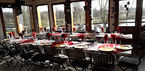 Atmosphère du Restaurant Le Domaine de l'Arc en ciel à Seraucourt-le-Grand - n°5