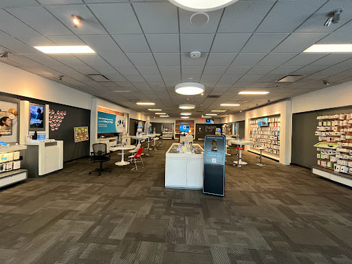Cell Phone Store «AT&T», reviews and photos, 1119 N Military Hwy #200, Norfolk, VA 23502, USA