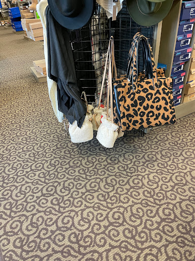 Shoe Store «DSW Designer Shoe Warehouse», reviews and photos, 937 Watters Creek Blvd, Allen, TX 75013, USA