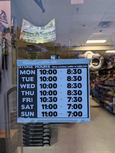 Sporting Goods Store «Big 5 Sporting Goods», reviews and photos, 700 El Camino Real, Menlo Park, CA 94025, USA