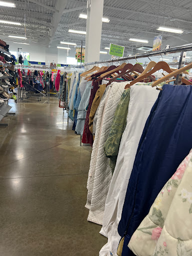 Thrift Store «Goodwill Retail Store of Springfield – Battlefield», reviews and photos, 3151 S Kansas Expy, Springfield, MO 65807, USA