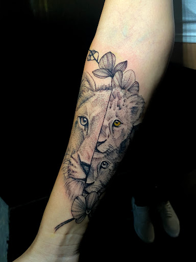 Explore tattoo ideas for guys back, creative tattoo ideas in Apple Valley, available at Klassic tattoo