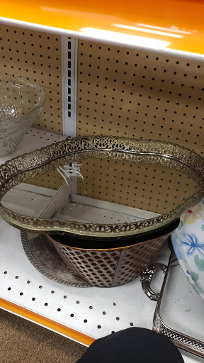 Shopping Mall «Fairfield Shopping Center», reviews and photos, 5322 Lord Dunmore Ct, Virginia Beach, VA 23464, USA