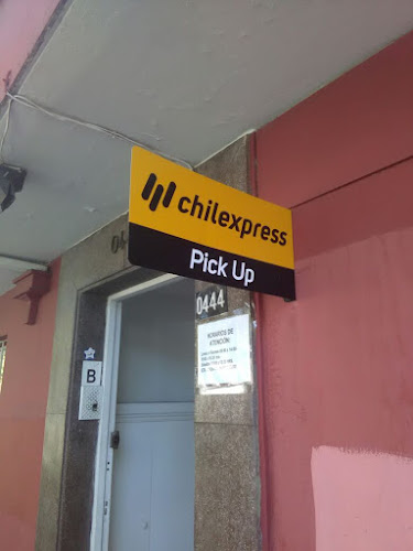 Opiniones de Chilexpress Pick Up Megasa Providencia en Providencia - Servicio de mensajería