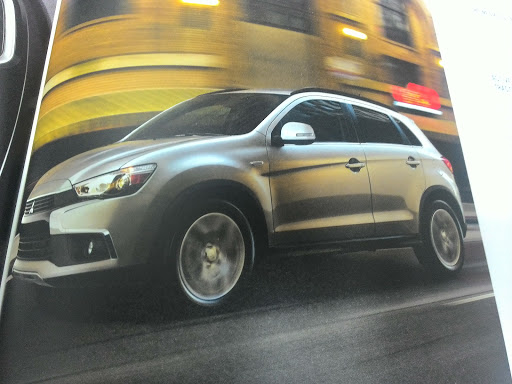 Mitsubishi Dealer «Universal Auto Group dba Glendale Mitsubishi», reviews and photos, 1235 S Brand Blvd, Glendale, CA 91204, USA