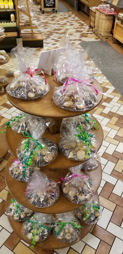 Supermarket «Wegmans», reviews and photos, 6660 4th Section Rd, Brockport, NY 14420, USA