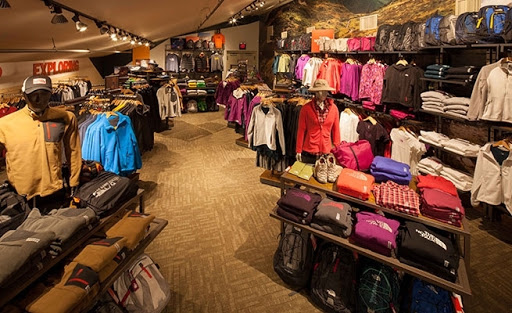Outdoor Sports Store «Nantahala Outdoor Center Gatlinburg», reviews and photos, 1138 Parkway, Gatlinburg, TN 37738, USA