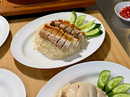 ข้าวมันไก่ จิงจิง