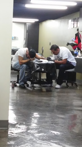 Tattoo Shop «Impulse Tattoo & Piercing», reviews and photos, 302 S Minnesota Ave, St Peter, MN 56082, USA