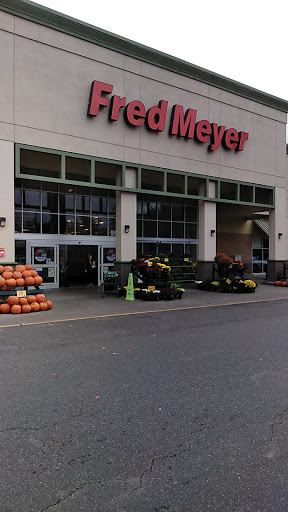Grocery Store «Fred Meyer», reviews and photos, 555 Trosper Rd SW, Tumwater, WA 98512, USA