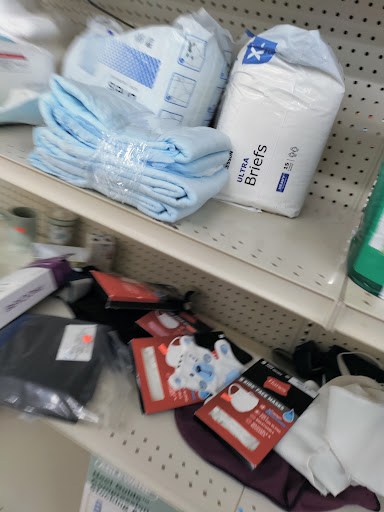 Thrift Store «The Salvation Army Family Store & Donation Center», reviews and photos