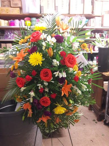 Florist «Fort Myers Flower House», reviews and photos, 3441 Fowler St, Fort Myers, FL 33901, USA