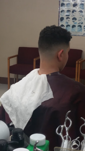 Barber Shop «Derick Barber Shop», reviews and photos, 195 Main St, Marlborough, MA 01752, USA