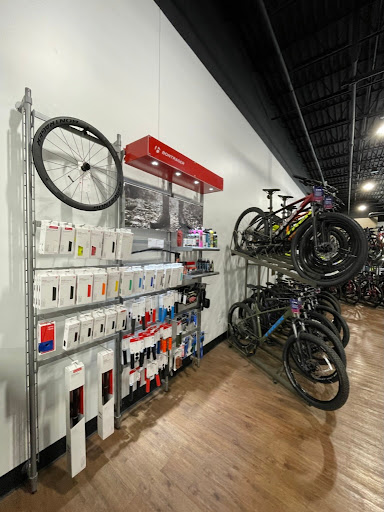 Bicycle Store «Colonial Bicycle Company - Portsmouth», reviews and photos, 775 Lafayette Rd #5, Portsmouth, NH 03801, USA