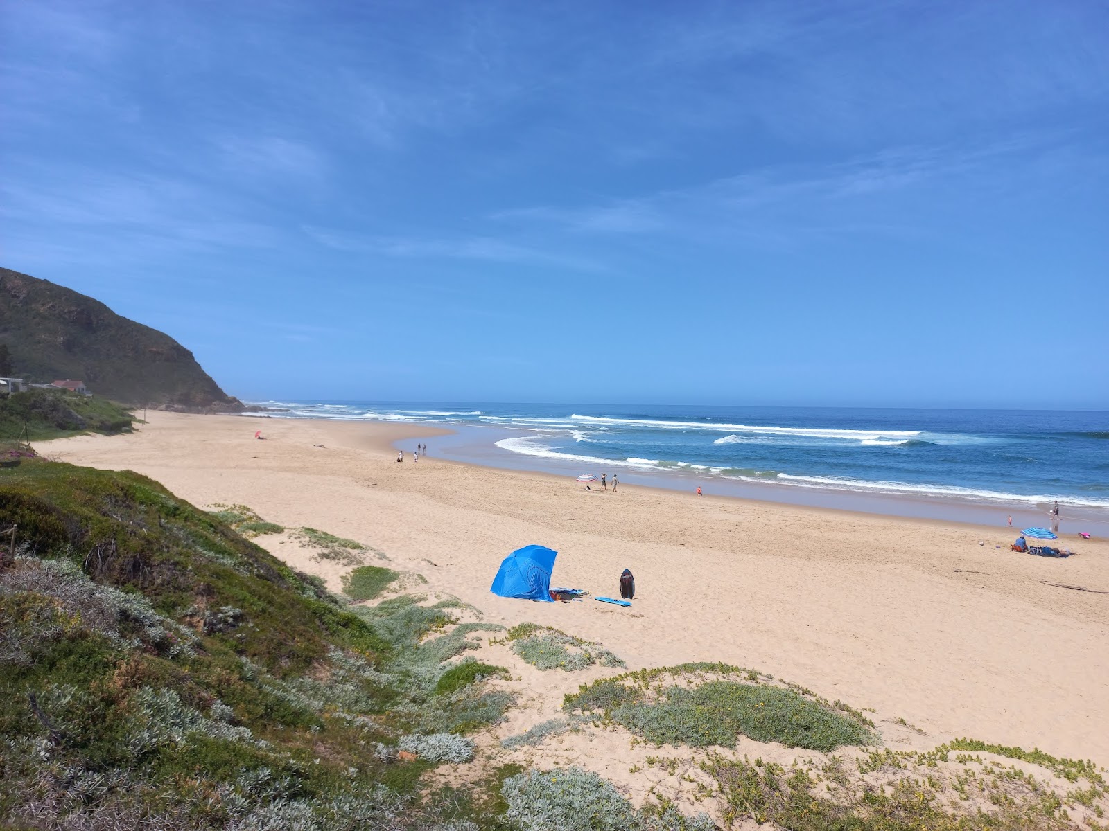 Foto di Gouritsmond beach con una superficie del sabbia fine e luminosa