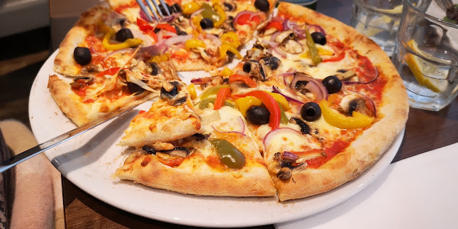 Reviews of Fratelli Authentic Italian in Watford - Pizza