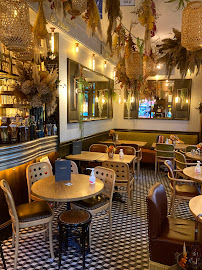 Atmosphère du Restaurant Café Odessa - Brasserie parisienne tendance - n°4