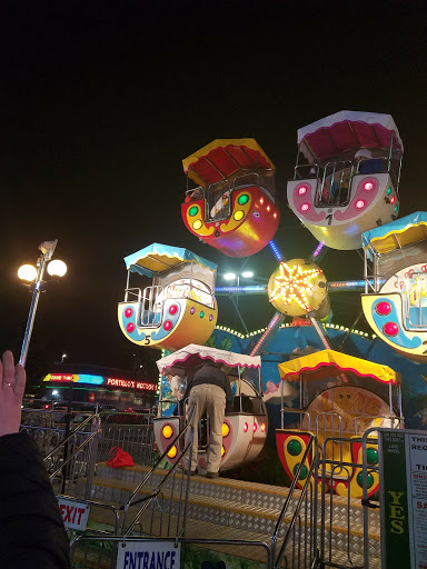 Shopping Mall «Rivercrest Shopping Center», reviews and photos, 13120 Rivercrest Dr, Crestwood, IL 60445, USA