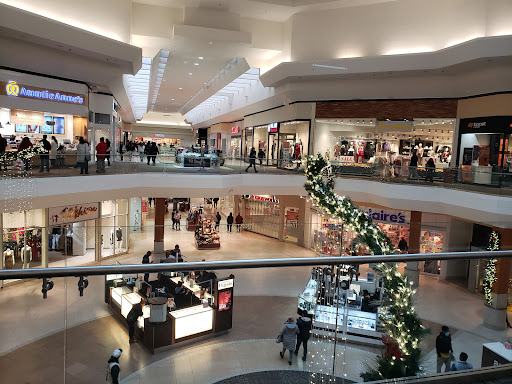 Shopping Mall «Southridge Mall», reviews and photos, 5300 S 76th St, Greendale, WI 53129, USA