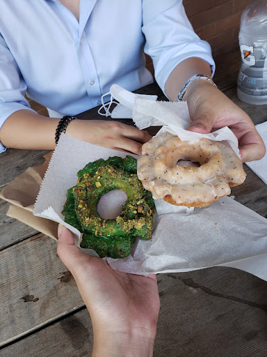 Donut Shop «Firecakes Donuts», reviews and photos, 2453 N Clark St, Chicago, IL 60657, USA