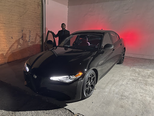 Van Nuys Alfa Romeo image