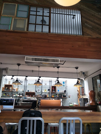St.1 Cafe' / Work Room 一街咖啡