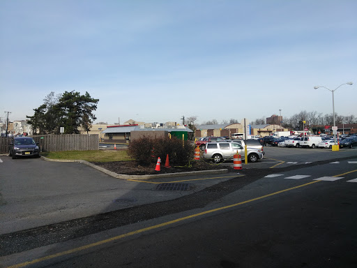 Dry Cleaner «Laundry Factory & Dry Cleaning», reviews and photos, 2 Garfield Ave # 5, Jersey City, NJ 07305, USA