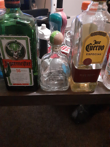 Liquor Store «Spirits & More», reviews and photos, 3010 Dixie Hwy, Hamilton, OH 45015, USA