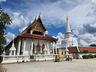 วัดพระมหาธาตุวรมหาวิหาร Wat Phra Mahathat Woramahawihan