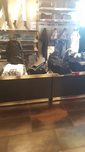 Clothing Store «A/X Armani Exchange», reviews and photos, 760 Collins Ave, Miami Beach, FL 33139, USA