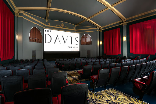 Movie Theater «Davis Theater, Chicago», reviews and photos, 4614 N Lincoln Ave, Chicago, IL 60625, USA
