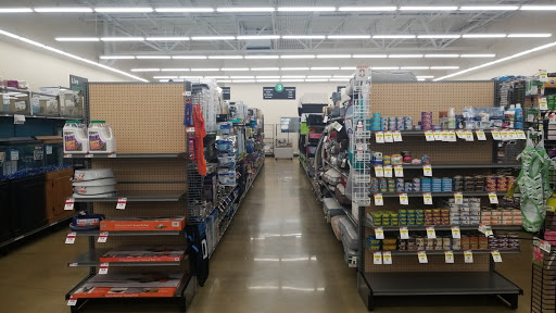 Pet Supply Store «Pet Supplies Plus», reviews and photos, 2801 Wade Hampton Blvd #100, Taylors, SC 29687, USA