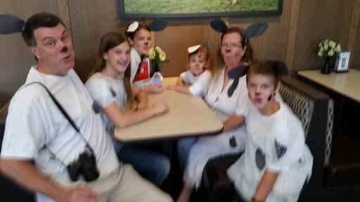 Fast Food Restaurant «Chick-fil-A», reviews and photos, 2711 N Belt Line Rd, Irving, TX 75062, USA