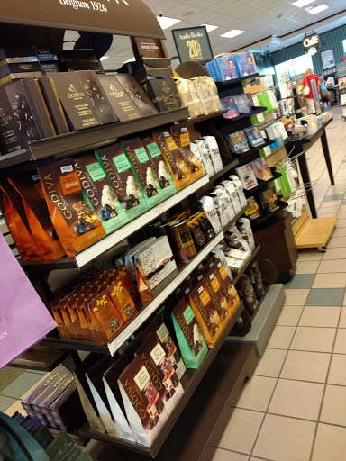 Book Store «Barnes & Noble», reviews and photos, 5377 Tamiami Trail N, Naples, FL 34108, USA