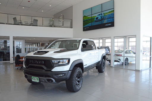 Car Dealer «Elgin Chrysler Dodge Jeep Ram», reviews and photos, 1010 E Chicago St, Elgin, IL 60120, USA