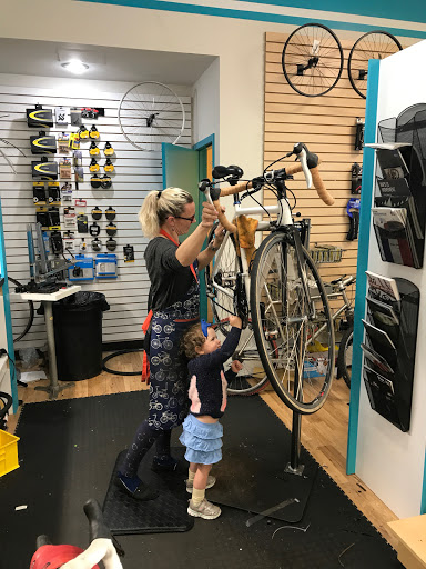 Bicycle Store «Seven Spokes Bike Shop», reviews and photos, 1044 Cleveland Ave S, St Paul, MN 55116, USA