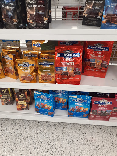 Clothing Store «Ross Dress for Less», reviews and photos, 350 The Promenade N, Long Beach, CA 90802, USA