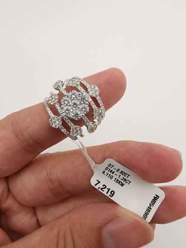 Jewelry Store «Studio Jewelers», reviews and photos, 2240 Bartow Ave, Bronx, NY 10475, USA