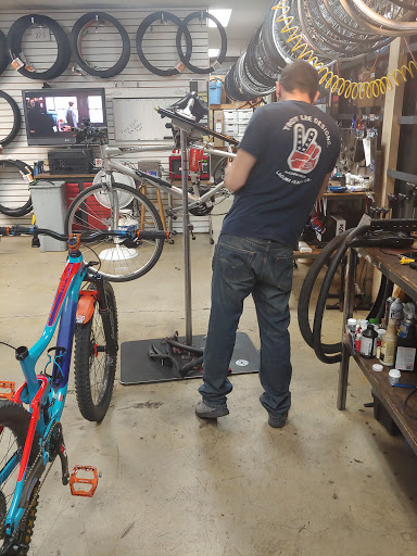 Bicycle Store «Competitive Edge Cyclery», reviews and photos, 9889 E Foothill Blvd, Rancho Cucamonga, CA 91730, USA