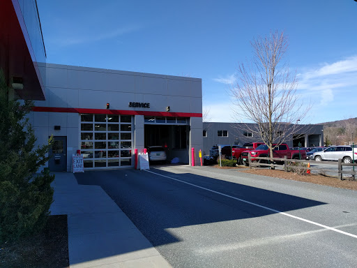 Toyota Dealer «White River Toyota», reviews and photos, 303 Sykes Mountain Ave, White River Junction, VT 05001, USA
