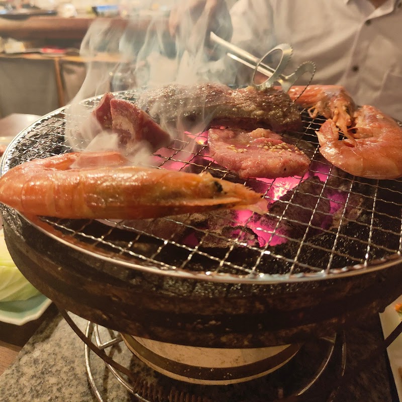 グっとくる炭火焼肉トラジ