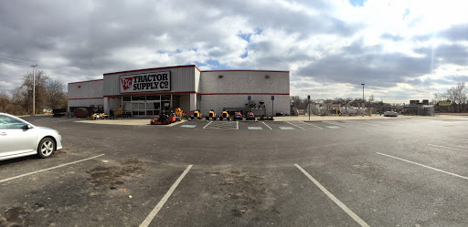 Home Improvement Store «Tractor Supply Co.», reviews and photos, 911 Center Point Rd, Hendersonville, TN 37075, USA