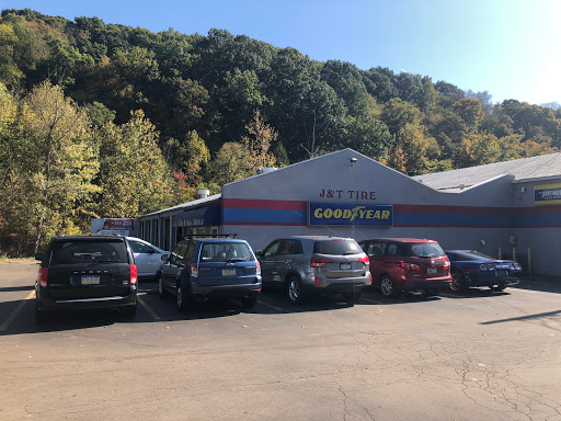 Tire Shop «J & T Tire Pros & Auto Service», reviews and photos, 3304 William Flinn Hwy, Allison Park, PA 15101, USA