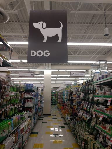 Pet Supply Store «Pet Supplies Plus», reviews and photos, 180 N Randall Rd, North Aurora, IL 60542, USA