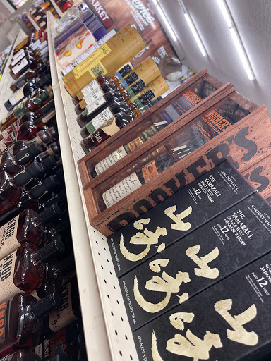 Grocery Store «Quick Shop Market», reviews and photos, 1964 E 8th St, Davis, CA 95616, USA