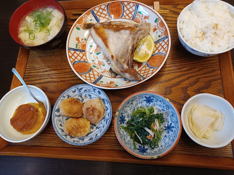 蝶々魚（ちょうちょううお）食堂