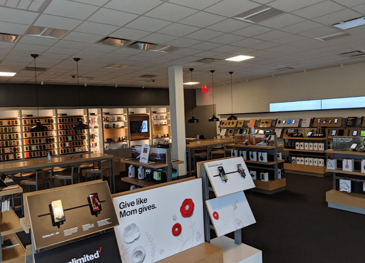 Cell Phone Store «Verizon», reviews and photos, 1424 W Main St, Lebanon, TN 37087, USA