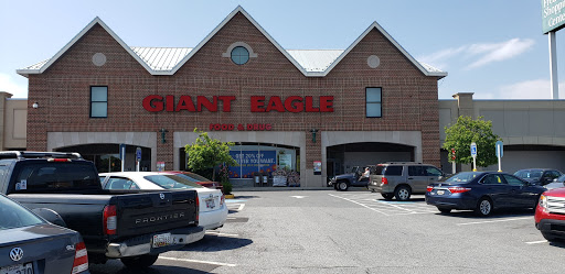 Shopping Mall «Frederick Shopping Center», reviews and photos, 1305 W 7th St, Frederick, MD 21702, USA